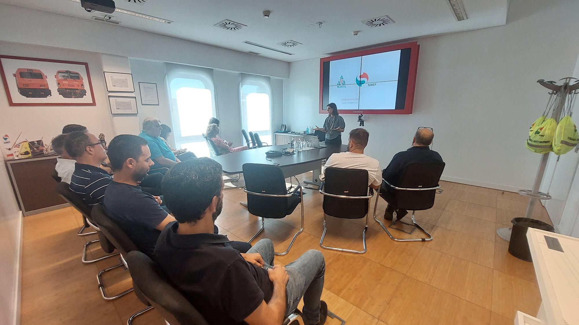 Visita à SIMEF